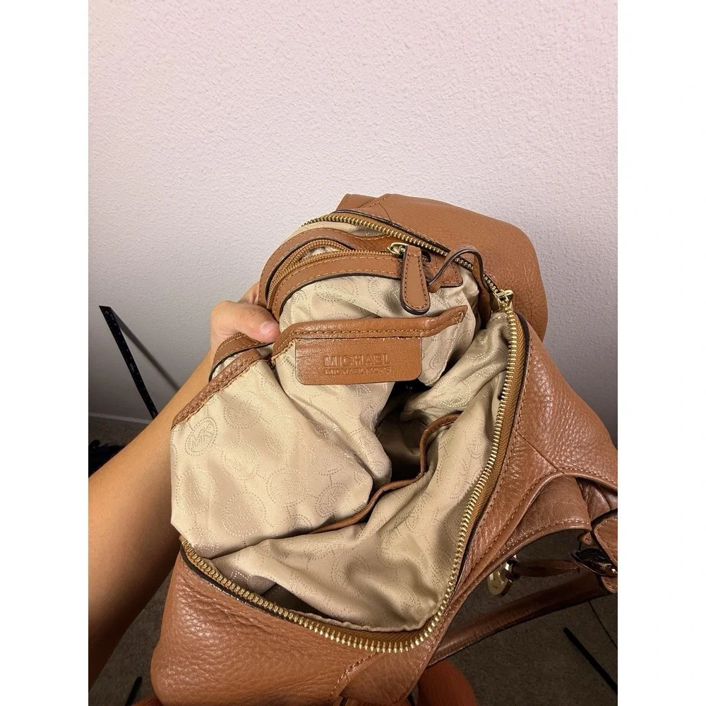 Michael Kors Bedford Belted  Leather Shoulder Tote in Cognac